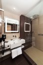 Standard Room - with 2 single beds: Photo 5