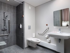 Стандартный номер, для маломобильных - c двуспальной кроватью: Фотография 5