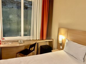 Standard room without a view with a double bed: Photo 2