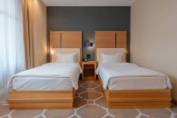 Superior Room, Pool View - with 2 Single Beds: Photo 5