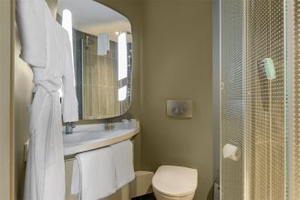 Standard Room - with two single beds: Photo 2