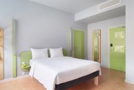 Standard room, with a double bed for people with limited mobility: Photo 6