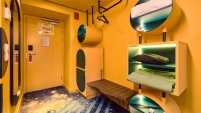 Standard Room - with 2 single beds: Photo 4