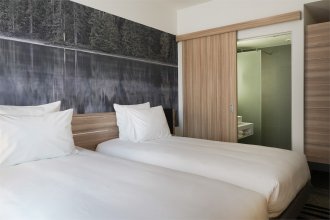 Executive Room with 2 single beds: Photo 2