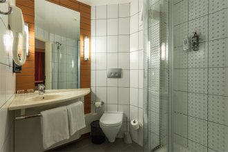 Стандартный номер - с 2 односпальными кроватями: Фотография 2
