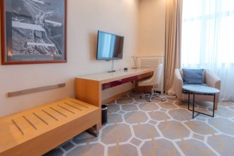 Executive Room with a double bed: Photo 6