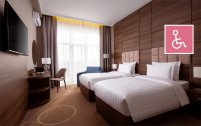 Deluxe + Room with 2 Single Beds (room for people with disabilities): Photo 5