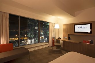 Superior room, for people with limited mobility - with a double bed, city view: Photo 6