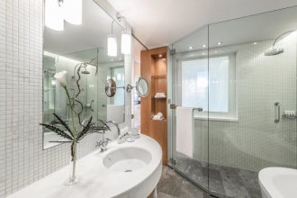 Классический номер, с видом на город - с большой двуспальной кроватью: Фотография 4