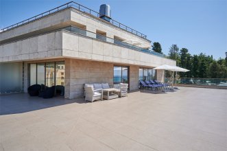 Номер Премиум с террасой и видом на море - с двуспальной кроватью: Фотография 4