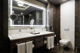 Представительский Люкс - с двуспальной кроватью: Фотография 8