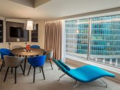 Suite with Double Bed and Sofa, city view: Photo 6
