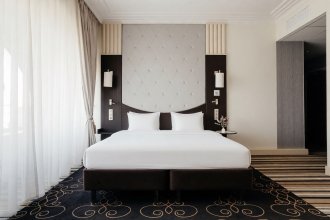 Классический номер* - c двуспальной кроватью: Фотография 1