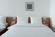 Superior room with 2 large beds: Photo 5