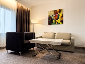 Suite - with a double Bed: Photo 7