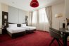 Privilege Room - with 2 single beds: Photo 7