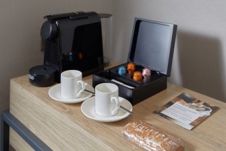 Номер Привилегия - с двуспальной кроватью и диваном: Фотография 8