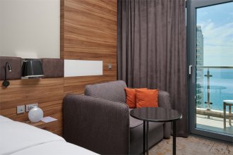 Executive room on the club floor, with sea view – with a double bed: Photo 6