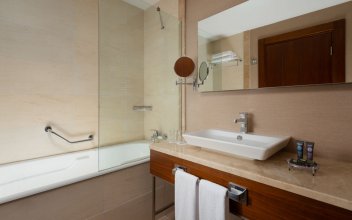 Стандартный номер, с 2 односпальными кроватями: Фотография 4