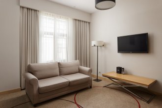 Accessible Suite: Photo 2