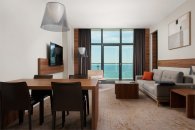 Panoramic Suite with Panoramic Sea View - with Double Bed and Sofa: Photo 9