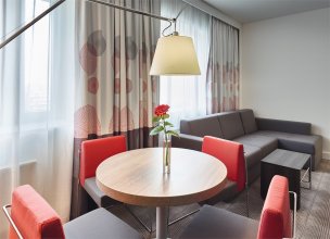Номер Люкс - с двуспальной кроватью: Фотография 3