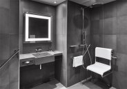 Номер Люкс для маломобильных - с двуспальной кроватью: Фотография 4