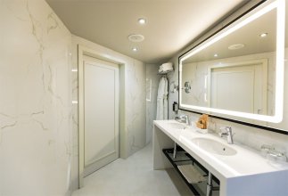 Suite Amur Double Bed Room: Photo 11