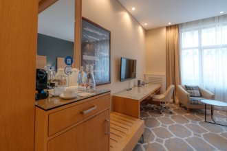 Superior Room, Pool View - with 2 Single Beds: Photo 5