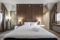 Suite - with a double bed and a sofa bed: Photo 5
