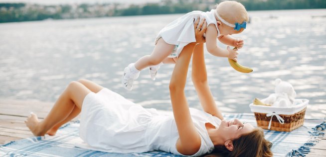 How to travel with a baby: amenities, safety, and hotel selection