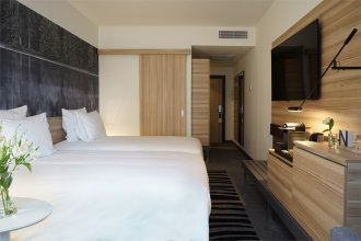 Executive Room with 2 single beds: Photo 3
