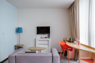Premium Room, extra space – Double Bed and Single Sofa Bed: Photo 2
