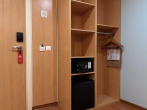 Standard room, for people with limited mobility - with a double bed: Photo 3