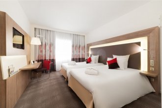 Executive Room - with 2 single beds: Photo 1