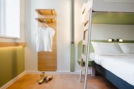 Standard room, for people with limited mobility – a double bed with an upper tier: Photo 9