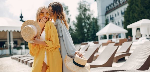 Как снять лукбук уровня Vogue? Выбираем отели для фотосессий с идеальным светом и интерьерами