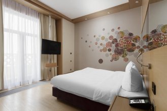 Стандартный номер - с двуспальной кроватью: Фотография 4