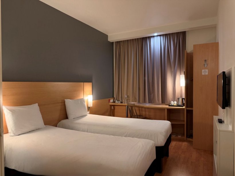 Standard Room - with 2 single beds
