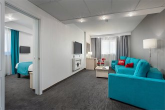 Улучшенный номер, вид на город - с двуспальной кроватью: Фотография 3