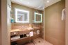 Standard Double Room: Photo 6