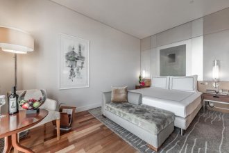 Классический номер, с видом на город - с большой двуспальной кроватью: Фотография 2