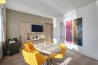 Suite Room: Photo 9