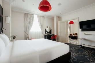 Suite - with a double bed: Photo 5