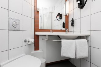 Стандартный номер - с 2 односпальными кроватями: Фотография 4