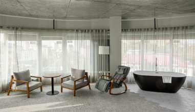 Представительский номер - с большой двуспальной кроватью: Фотография 3
