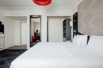 Suite - with a double bed: Photo 10