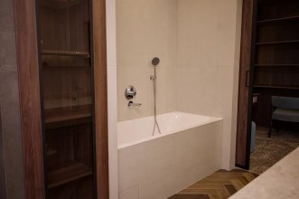 Апартаменты с 2 спальнями, гостиной и террасой с видом на территорию курорта: Photo 10