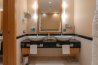 Luxe: Photo 9