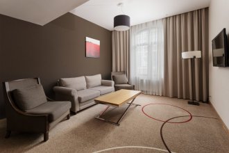 Privilege Suite - with 2 Single Beds: Photo 1